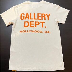 Gallery Dept. Shirt
-Men’s Medium
-Brand new never worn